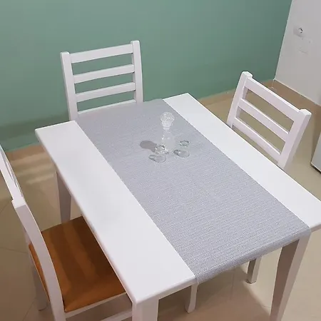 Arte Apartment *