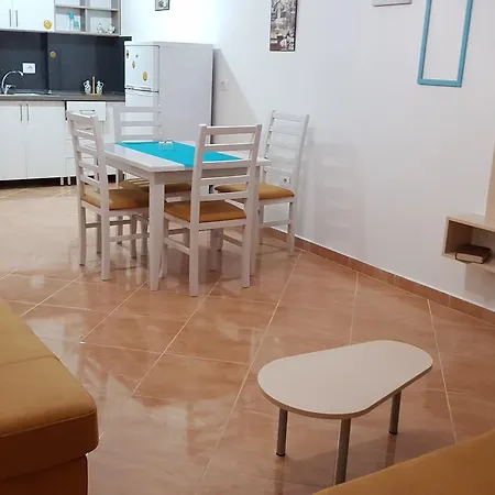 Apartment Arte Vlorë